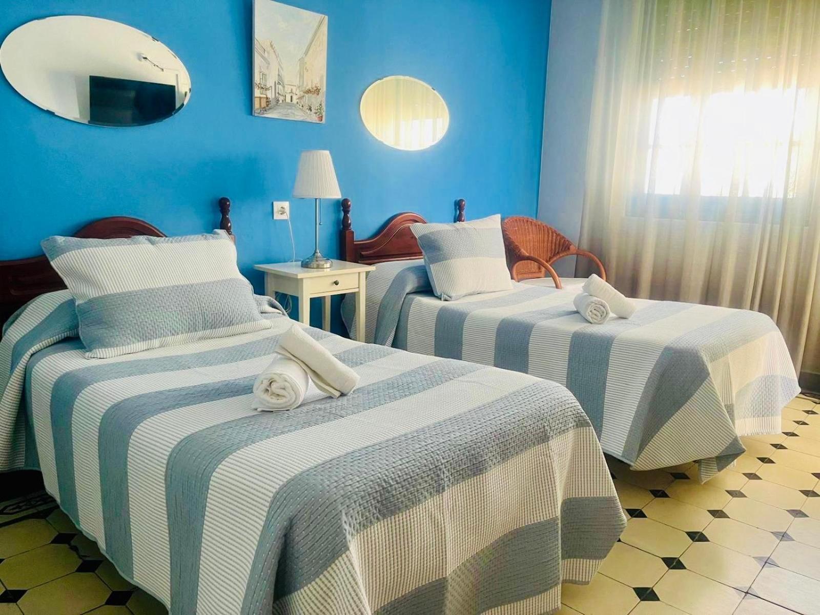 Hostal El Faro Chipiona Ngoại thất bức ảnh