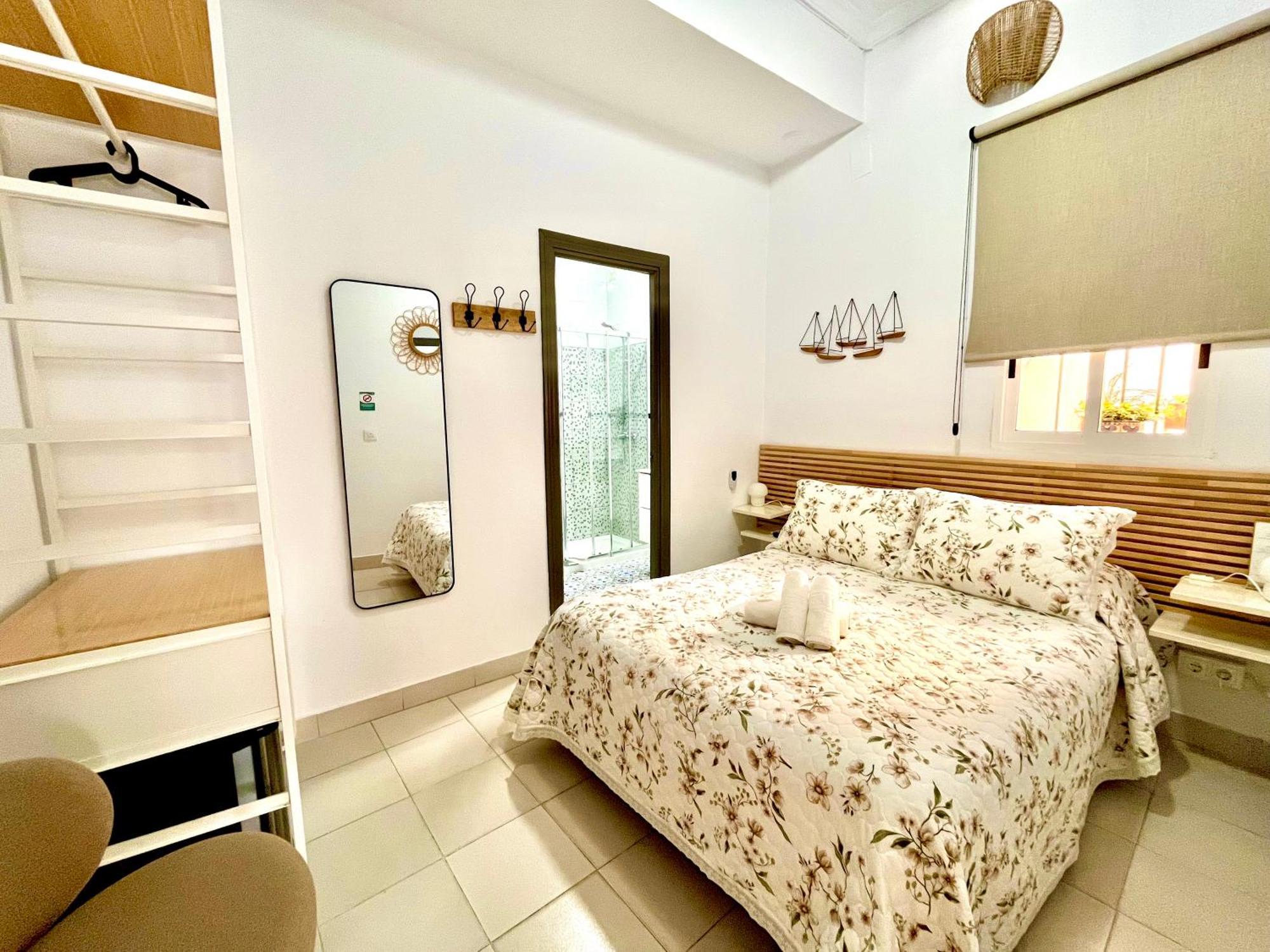 Hostal El Faro Chipiona Ngoại thất bức ảnh