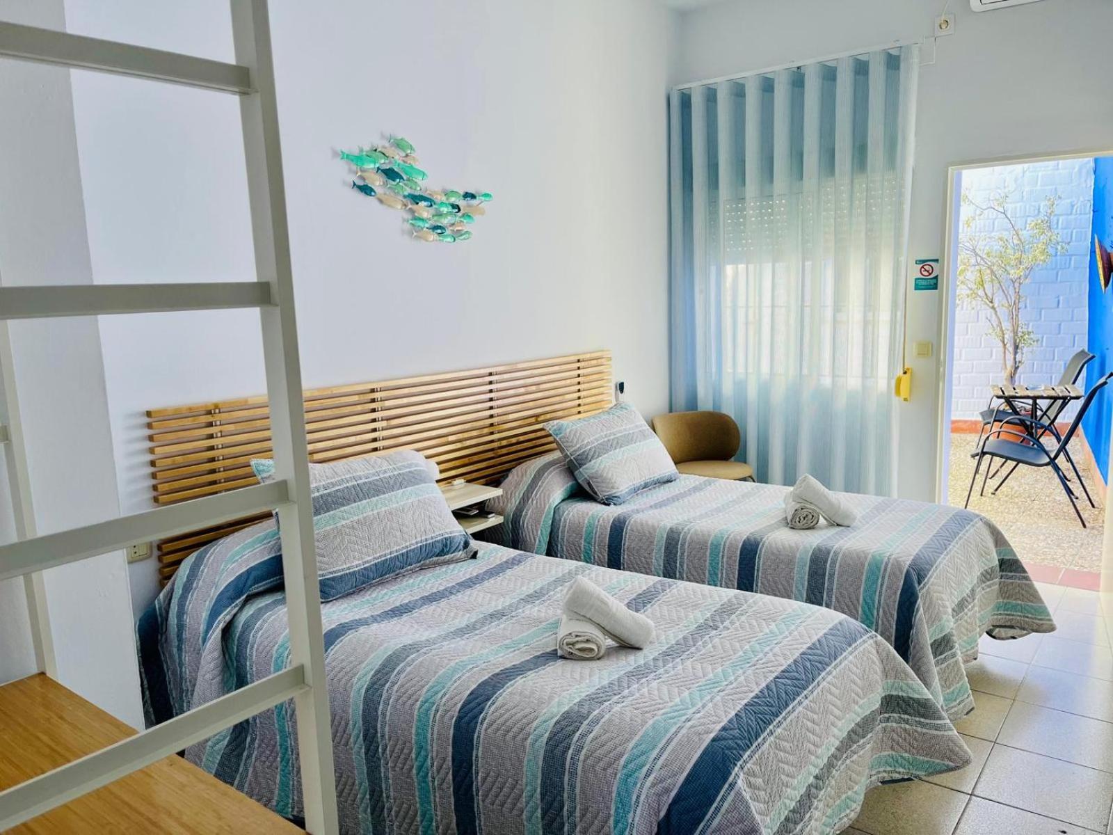 Hostal El Faro Chipiona Ngoại thất bức ảnh
