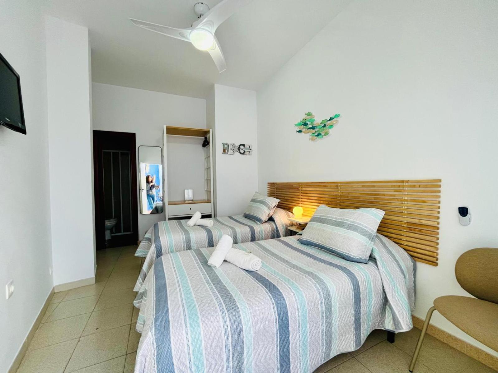 Hostal El Faro Chipiona Ngoại thất bức ảnh